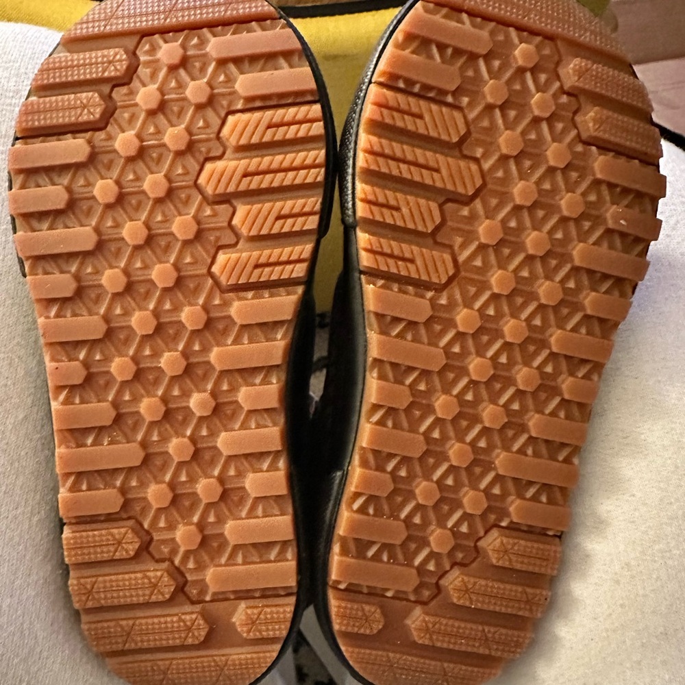 VANS Black Suede Toddler Sneakers - Picture 3 of 11